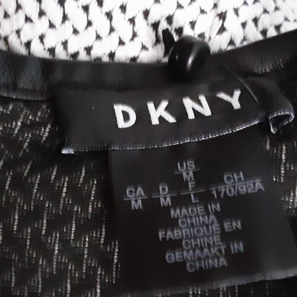 NWOT  DKNY Black and White Short Sleeve Top Size M - Picture 5 of 5